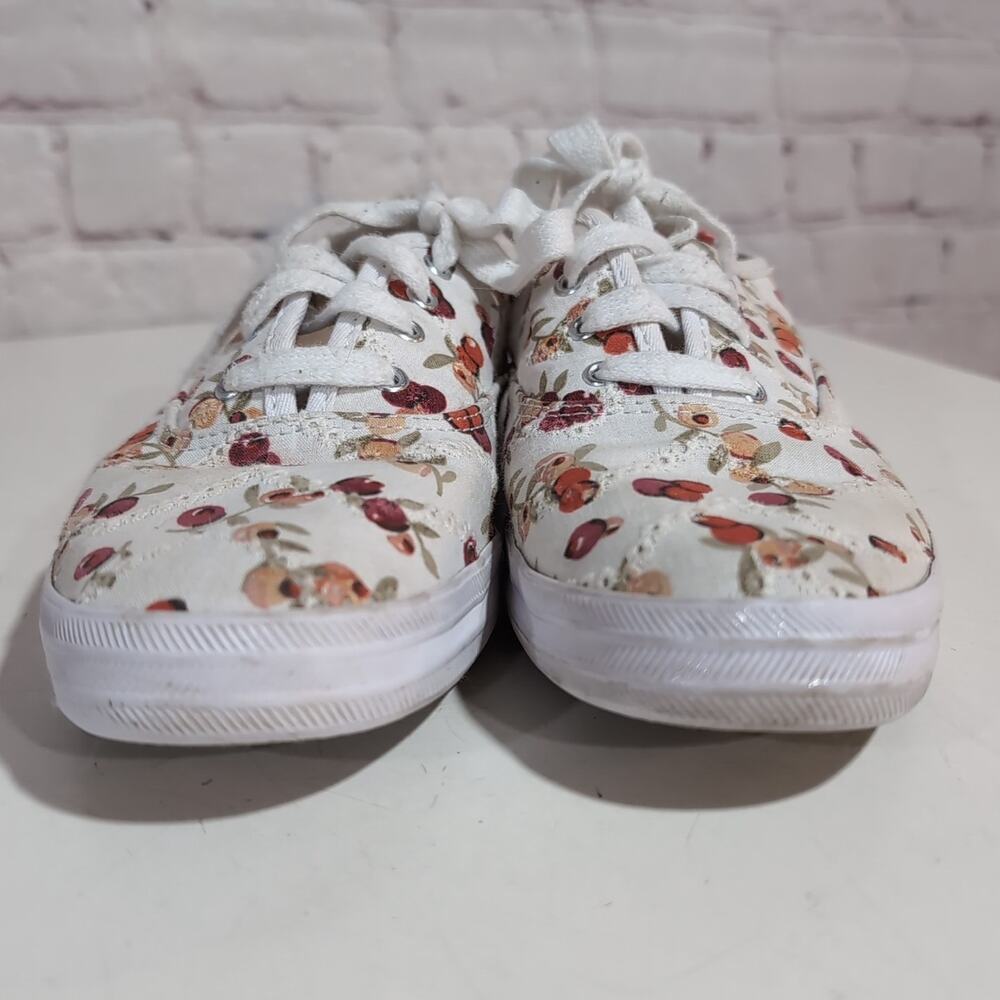 Keds x Taylor Swift Eyelet Berry Sneakers 7.5 Swiftie Casual Cherries Boho - Picture 7 of 13